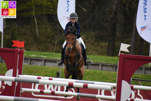 Ilona-Mezzadri-et-Balentino-de-Treille-00-ph.-Poney-As-1
